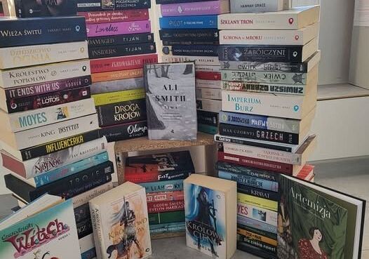 Grafika 1: Podziękowania pełne książkowej magii