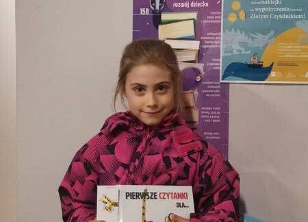 Grafika 3: "MAŁA KSIĄŻKA WIELKI CZŁOWIEK"