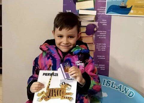 Grafika 1: Mała książka wielki człowiek