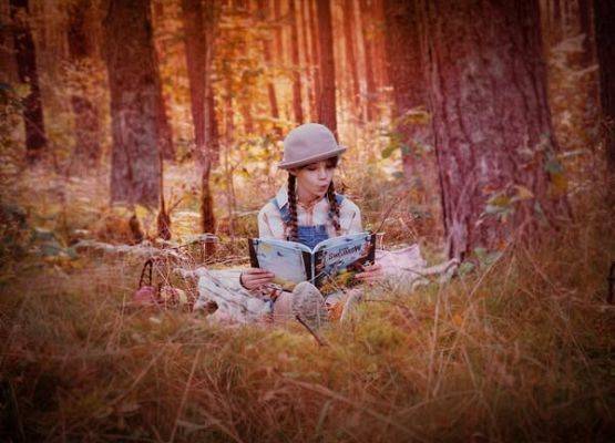 Grafika 4: Konkurs "POKAŻ CO, GDZIE I JAK CZYTASZ"