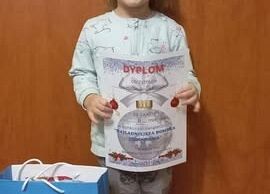 Grafika 3: Fotorelacja z wręczenia nagród w konkursie "Najładniejsza bombka choinkowa"