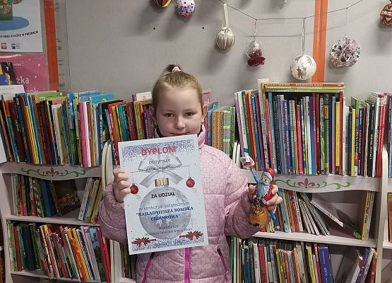 Grafika 4: Fotorelacja z wręczenia nagród w konkursie "Najładniejsza bombka choinkowa"