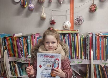 Grafika 5: Fotorelacja z wręczenia nagród w konkursie "Najładniejsza bombka choinkowa"