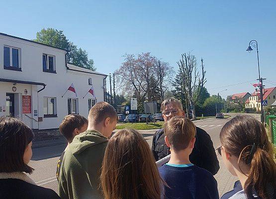 Grafika 4: Tydzień Bibliotek -  SPACER PO WICKU Z HISTORIĄ W TLE