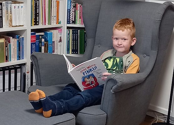 Grafika 2: KONKURS FOTOGRAFICZNY  "Pokaż, co, gdzie i jak czytasz"