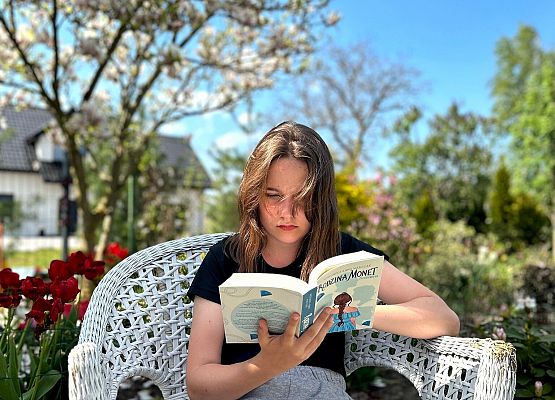Grafika 14: KONKURS FOTOGRAFICZNY  "Pokaż, co, gdzie i jak czytasz"