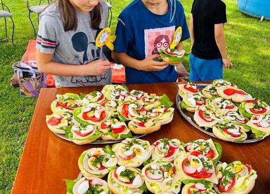 Grafika 4: Zajęcia wakacyjne - dzień pierwszy