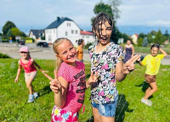 Grafika 6: Zakończenie zajęć wakacyjnych - 16.08.2023r.