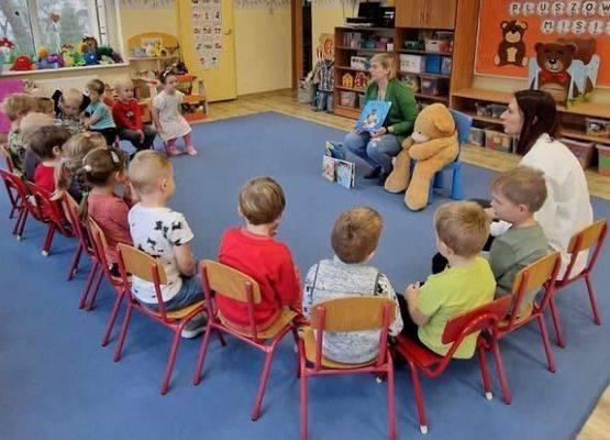 Grafika 1: Dzień Pluszowego Misia