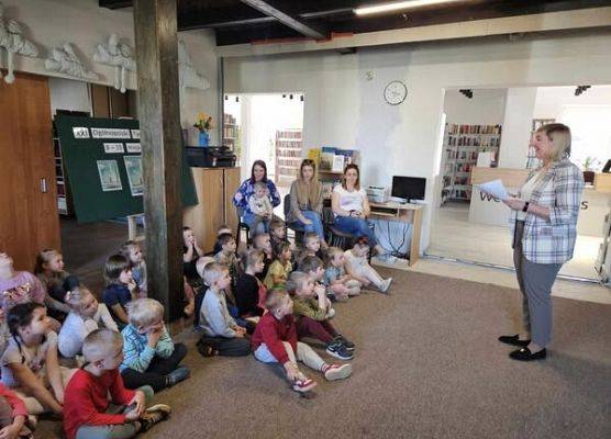 Grafika 1: Tydzień Bibliotek - dzień pierwszy