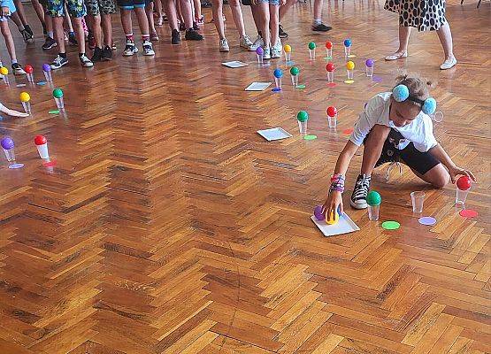 Grafika 4: Zajęcia wakacyjne w klimacie filmowym