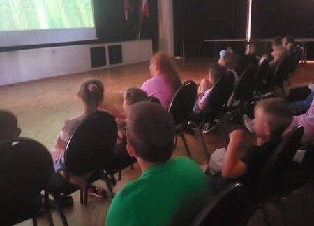 Grafika 1: Zajęcia wakacyjne w klimacie filmowym