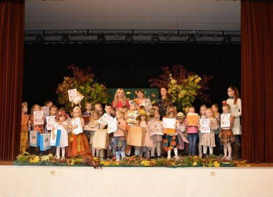 Grafika 1: Konkurs recytatorski "Idzie jesień przez las"