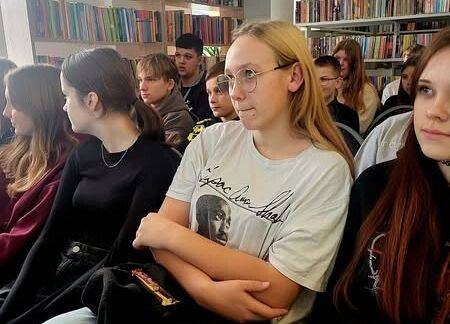 Grafika 2: Spotkanie autorskie z Jackiem Łapińskim w dn. 21.11.2024r.