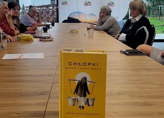 Grafika 1: Spotkanie z książką w Klubie Seniora