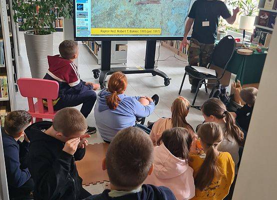 Grafika 13: Spotkanie z edukatorem ze Słowińskiego Parku Narodowego Panem Łukaszem Fuglewiczem