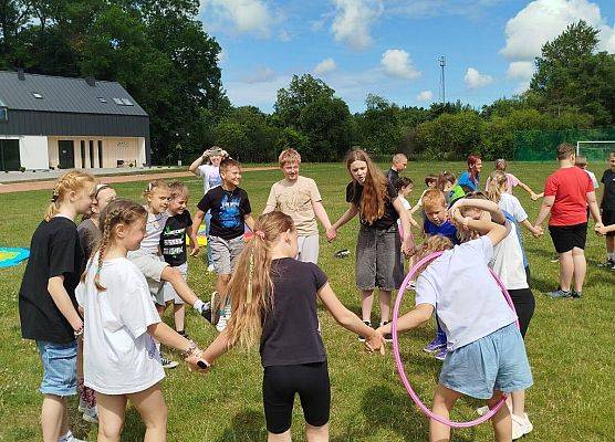 Grafika 8: Zajęcia wakacyjne - dzień sportu