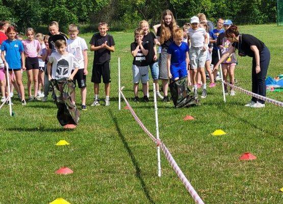 Grafika 1: Zajęcia wakacyjne - dzień sportu