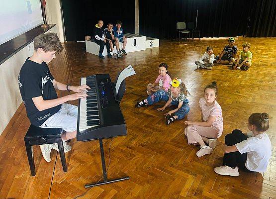 Grafika 3: Zajęcia wakacyjne - muzyczna środa