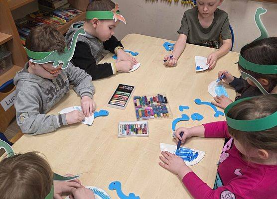 Grafika 6: Dzień Dinozaura