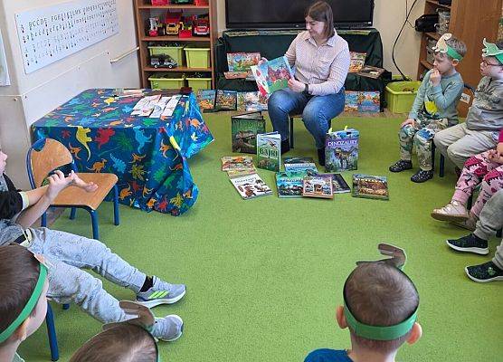 Grafika 3: Dzień Dinozaura