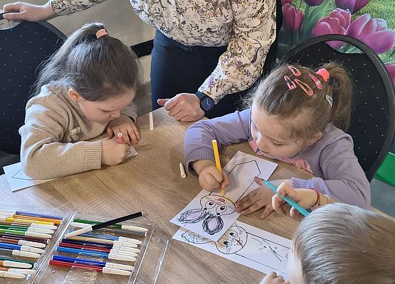 Grafika 19: Międzynarodowy Dzień Książki dla Dzieci
