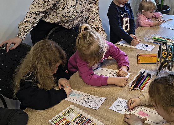 Grafika 13: Międzynarodowy Dzień Książki dla Dzieci