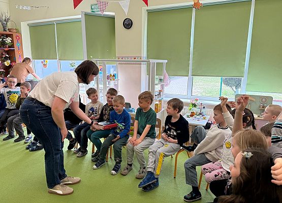 Grafika 1: Światowy Dzień Książki i Praw Autorskich