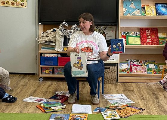 Grafika 10: Światowy Dzień Książki i Praw Autorskich