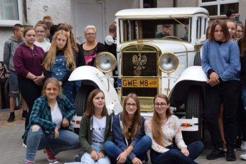 Grafika #1: Narodowe Czytanie 2018