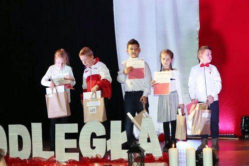 Grafika #1: Konkurs plastyczny " Wolna Ojczyzna "